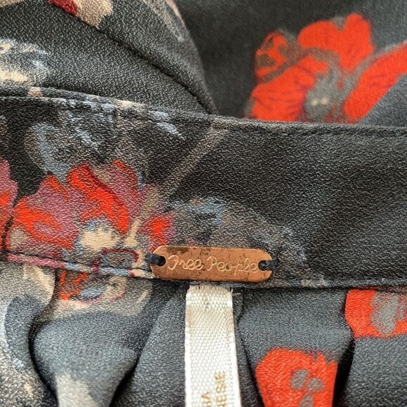 Free People Pebble Crepe So Fine Smocked Raw Hem Tunic Top. Size Small. - Picture 11 of 14